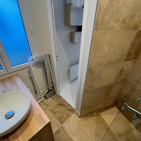 Biarritz, 2 Pieces, 2 Personnes - Fr-1-239-848 *